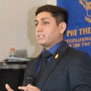 Meet your Posher, Juan